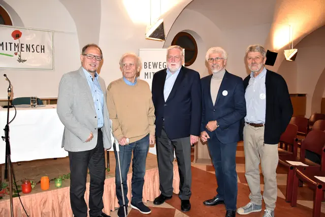 Moderator Johannes Selinger, pensionierter Hochschulseelsorger Franz Haslinger, langjähriger EU-Kommissar Franz Fischler, Bewegung Mitmensch Obmann Franz Schneider und Vorgänger Reinhold Mehling
