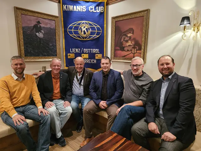 Von links nach rechts: Andreas Thor, Willi Lackner, Peter Kontschieder, Michael Krautgasser, Hannes Schwarzer und Domenik Ebner. | Foto: Kiwanis Club Lienz / Osttirol
