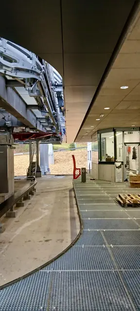 Mit modernster Doppelmayr Technik ist die Bahn auf dem neuesten Stand der Technik | Foto: MeinBezirk/Dominik Lach