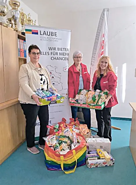 Die Laube Zell am See freute sich über die Spende. | Foto: Volkshilfe Salzburg