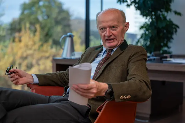 Oberbank-Generaldirektor Franz Gasselsberger: "Die Politik hat Angst vor vermeintlich unpopulären Maßnahmen, Angst, deswegen die nächsten Wahlen zu verlieren. Ich meine: Sie verliert die Wahlen auch so, wie sie es jetzt macht. Wenn man die Wahlen sowieso verliert, dann ist es vielleicht gescheiter, man geht in die Geschichte ein als eine Regierung, die mutige Strukturmaßnahmen gesetzt hat." | Foto: MeinBezirk/Thomas Siegl