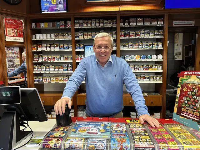 Er prägte das Gesicht der Welser Neustadt: Trafikant Josef Beer geht mit 65 Jahren am 31. Oktober dieses Jahres in Pension. | Foto: MeinBezirk