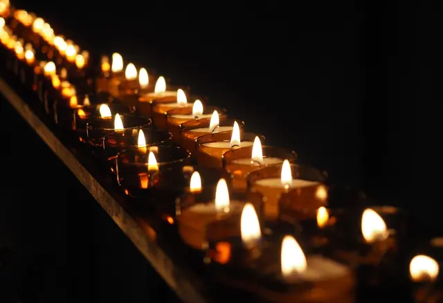 "Und das ewige Licht leuchte ihnen." 