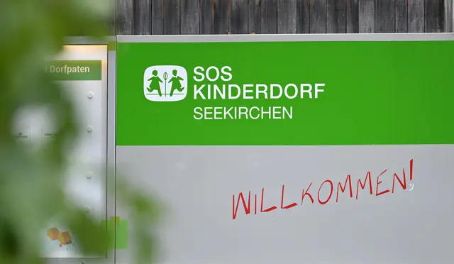 Vorwürfe gibt es gegen mehrere Einrichtungen von SOS-Kinderdorf. Unter anderem etwa gegen das Haus in Seekirchen (Salzburg). | Foto:  BARBARA GINDL / APA / picturedesk.com
