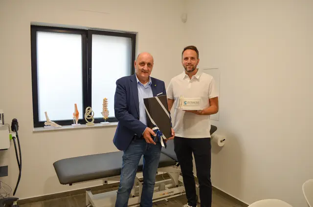 Bürgermeister Gerald Höchtel, Dr. Danijel Kontic | Foto: Marktgemeinde Sieghartskirchen