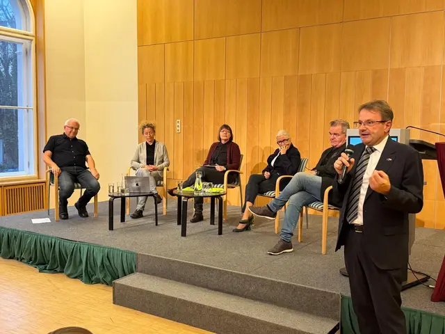 Europaabgeordneter Hannes Heide ist Mitinitiator und Unterstützer des Historicum Salzkammerguts, einer Veranstaltungsreihe, die sich mit brennenden demokratiepolitischen Fragen beschäftigt. | Foto: Hannes Heide