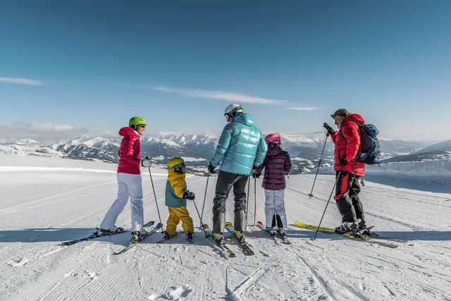 Skiurlaub mit der ganzen Familie  | Foto: Fritz Breidenbach / Tourismusregion Katschberg-Rennweg