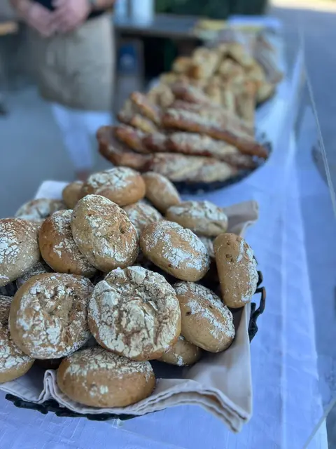 Regionaler Genuss beim 1. Regionalmarkt in Elixhausen. | Foto: Wagner, Huber, Feldinger