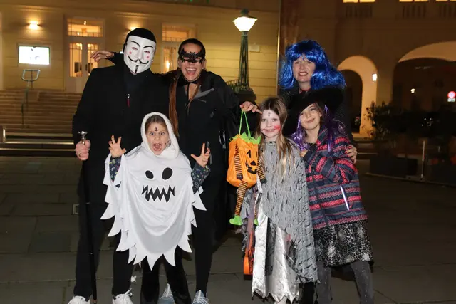 Familienspaß am Theaterplatz. | Foto: Manfred Wlasak