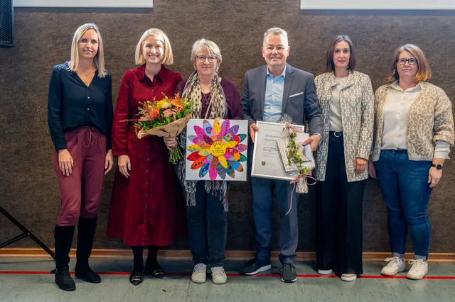 Der bisherigen Leiterin des Gesunde-Gemeinde-Arbeitskreises in Höhnhart wurde gedankt. | Foto: media.dot