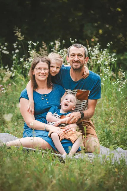 Paul ist besonderer Junge, der trotz vieler gesundheitlicher Herausforderungen ein unglaublich fröhliches Wesen hat.  | Foto: Maria Spießberger