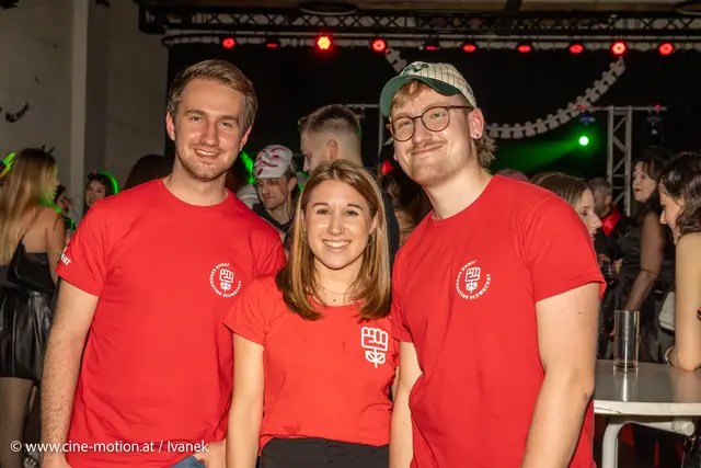 Die guten Geister - Sebastian Waldek, Miriam Haschka und Daniel Katzenbeisser (vlnr). | Foto: www.cine-motion.at / Ivanek