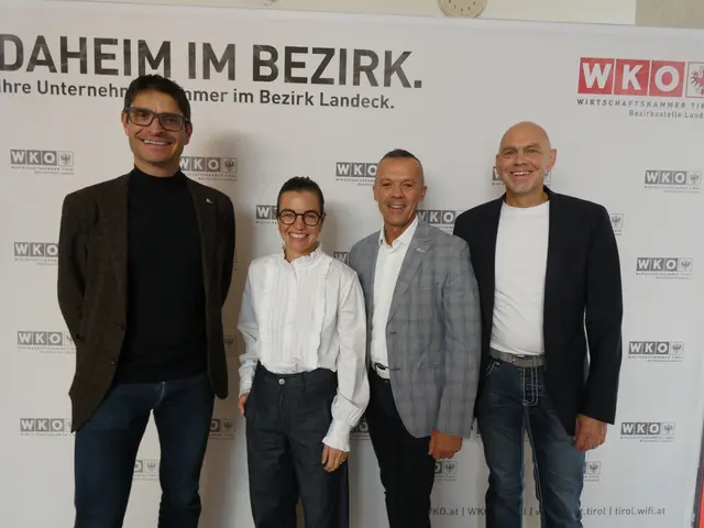 Michael Gitterle, Anna Kurz, Otmar Ladner und Bernhard Falch informierten über Betriebsnachfolge. 