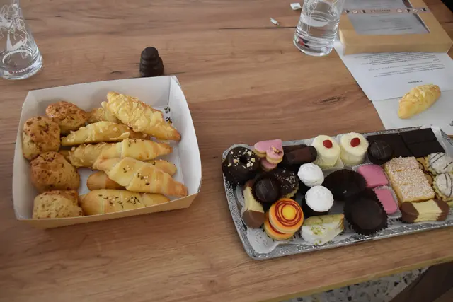 Salzgebäck und Mehlspeisen sind die kulinarischen Angebote von "s'Kekserl". | Foto: Michael Strini