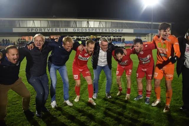 Großer Jubel herrschte bei Spielern und Funktionären des SV Elektro Unger Großpetersdorf nach dem 4:3-Sieg gegen Neuhaus am Klausenbach. | Foto: Michael Strini
