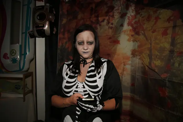 Gerda hat alle Hände voll zu tun | Foto: Foto Fischer / Hager