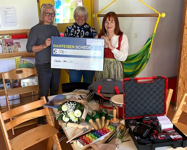 Sie freuten sich gemeinsam über die Spende: Hannelore Brandstätter, Sieglinde Kitzmüller; Susanne Nöbauer (von li.) | Foto: Privat