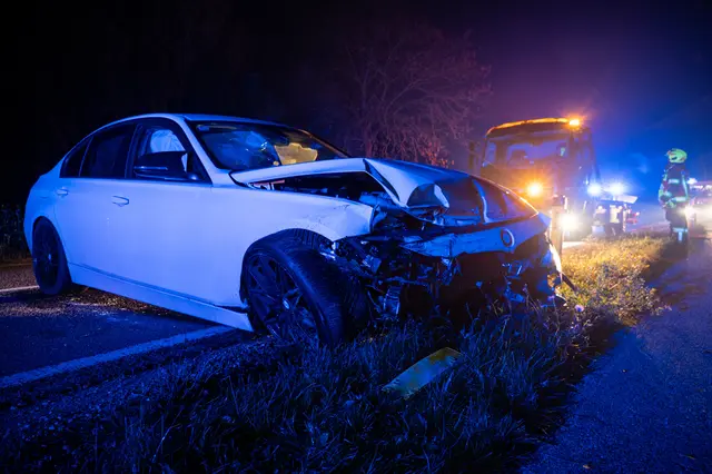 Das Auto wurde durch den Unfall schwer beschädigt. | Foto: Team Fotokerschi
