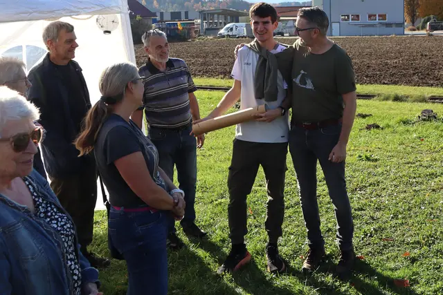 Das Zelt stand für die spätere Party bereit | Foto: Gerhard Langmann