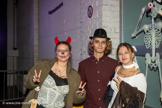 Gruppe "Kill/Kiss/Marry" dahinter verstecken sich Hannah, Paul und Iris (vlnr). | Foto: www.cine-motion.at / Ivanek