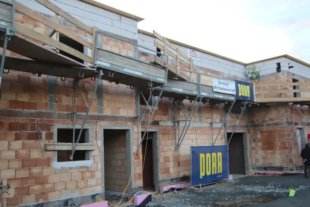 Die acht Wohnungen sollen Mitte 2026 bezugsbereit sein. | Foto: Martin Wurglits