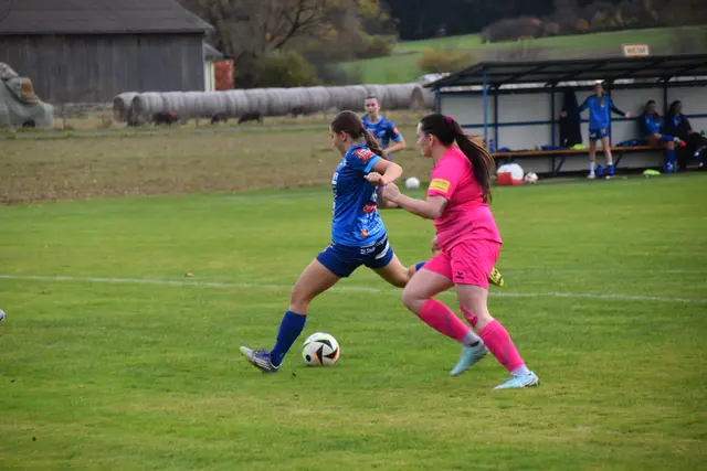 Lena Samer zieht zum 4:0 ab. | Foto: Michael Strini