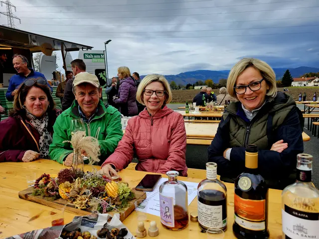Am Nationalfeiertag herrschte gute Stimmung. | Foto: ÖVP St. Peter im Sulmtal