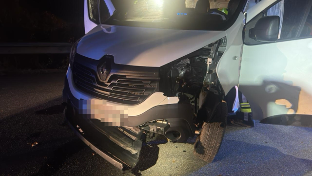 Verladung des gesicherten Lkw. | Foto: DOKU-NÖ