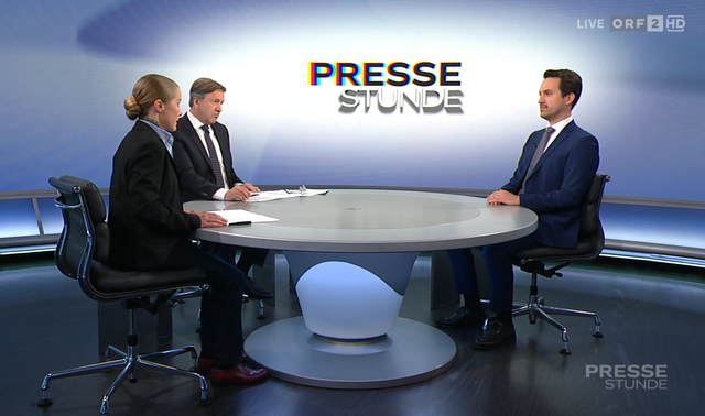 In der heutigen Pressestunde stellte sich Bildungsminister Christoph Wiederkehr den Fragen von Johanna Hager und Andreas Mayer-Bohusch.  | Foto: Screenshot ORF ON