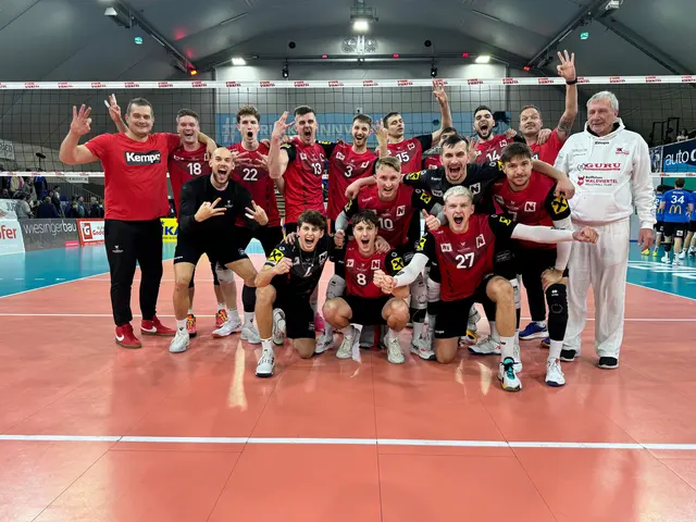 Die Spieler der Union Volleyball Raiffeisen Waldviertel feiern den klaren 3:0-Erfolg beim UVC McDonald’s Ried/Innkreis. | Foto: Union Volleyball Raiffeisen Waldviertel