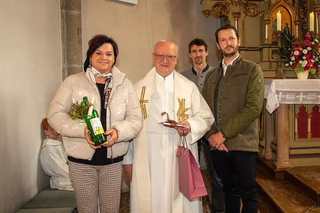 Seitens der Ortsbauernschaft gratulierte Ortsbäuerin Marianne Greinöcker, Matthias Scharinger und Ortsbauernobmann Karl Eisenhuber