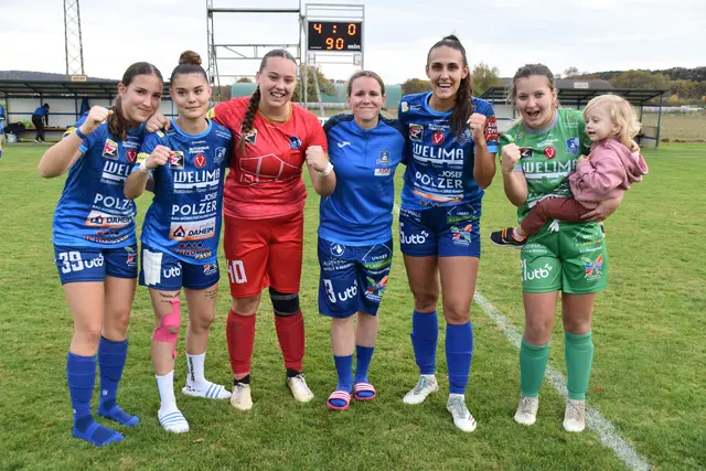 Sieg: Lena Samer, Rojda Antlitzhofer, Tabea Schmidt, Isabella Gold, Hanna Graf, Phoebe-Alexa Lissl und Elora | Foto: Michael Strini