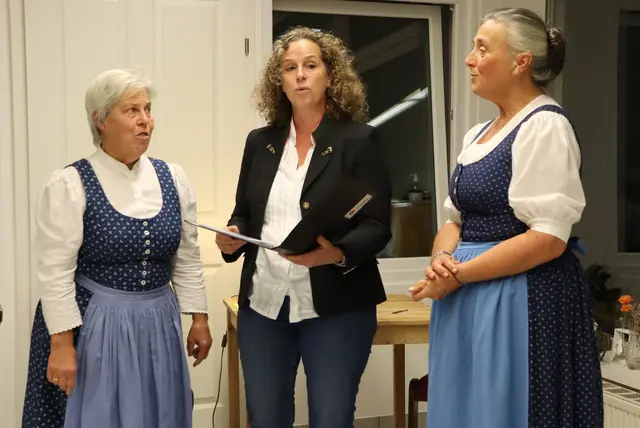 Ursula Gerhold, Marie Luise Wonesch und Claudia Kremling als Gesangstrio | Foto: Gerhard Langmann