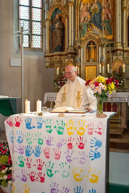 Pfarrer Mag. Josef Etzlstorfer bedankte sich recht herzlich bei allen Anwesenden. 