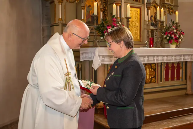 Vom Verein lebenswertes Samarein gratulierte Christine Ecker