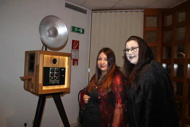  Viel besucht war die Halloween-Kamera. | Foto: Manfred Jordan