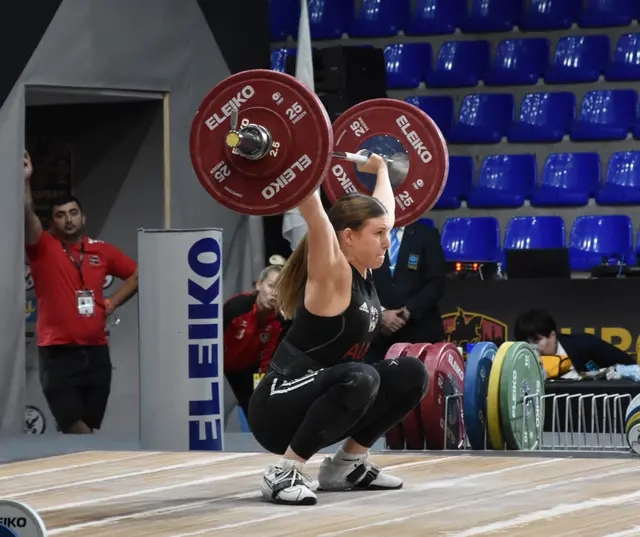 Leonie Bernhard mit 75 kg Reißen | Foto: Conny Högg