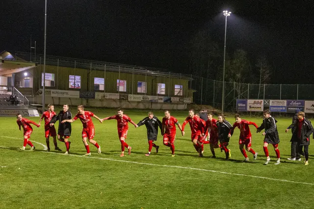 Mit den drei Punkten und dem neuen Flutlicht hatten die Vorderweißenbacher Kicker doppelten Grund zur Freude.
 | Foto: beha-pictures