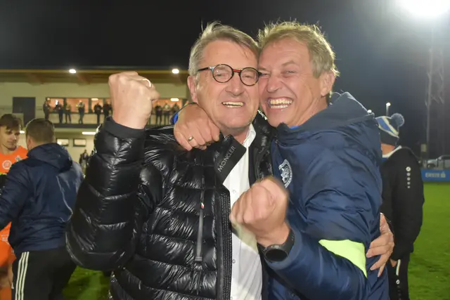 "Wir sind Tabellenführer": Präsident Alfred Kollar und Obmann Harald Schneller zeigen Emotionen. | Foto: Michael Strini