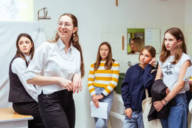 Schülerinnen und Schüler der weiterführenden Schulen im Bezirk geben Einblicke in ihren Alltag. | Foto: Don Bosco Schulen Vöcklabruck