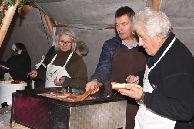 Stimmungsvolle "Weihnocht im Woid" in den Holzwelten Pabneukirchen. | Foto: Zinterhof