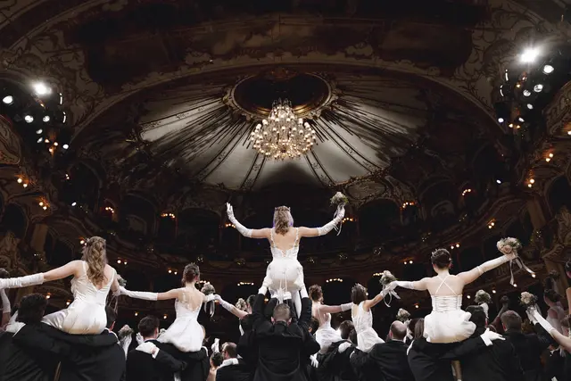 Gelungene Hebefiguren bei der Polonaise | Foto: Kanizaj/Luef