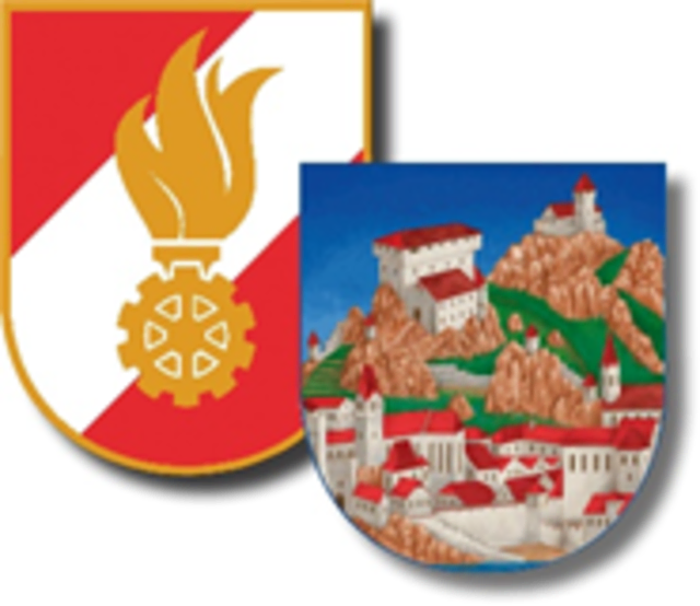 Die Feuerwehr Dürnstein informiert über die stattfindende Einsatzübung im Tunnel | Foto: FF Dürnstein