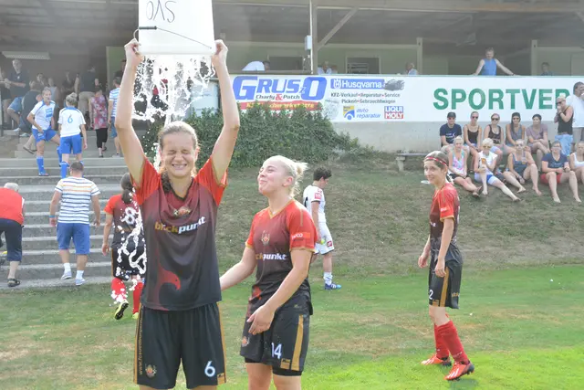 Nach einem heißen Match hieß es Duschen