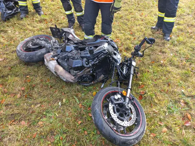 Das Motorrad wurde schwer beschädigt. | Foto: ASB Markus Hackl