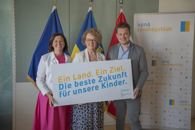 LAbg. Doris Schmidl, LR Christiane Teschl-Hofmeister, LAbg. Florian Krumböck | Foto: VP Bezirk St. Pölten