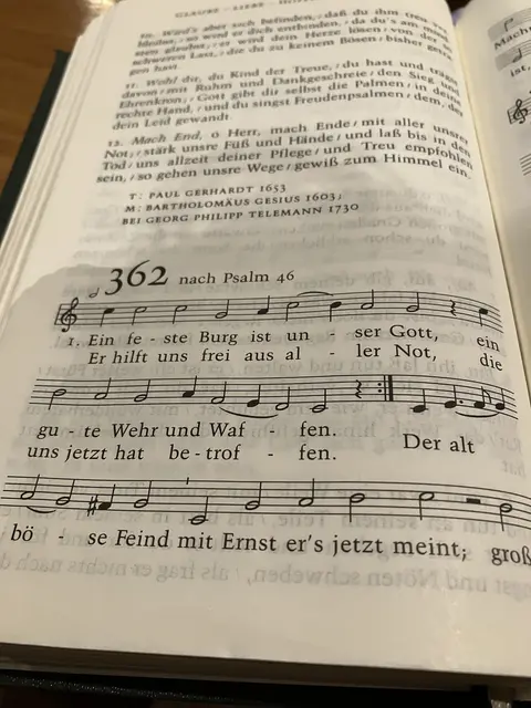 Eine feste Burg ist unser Gott ist ein Kirchenlied, dessen Text von Martin Luther wohl vor 1529 geschrieben wurde. Der Text ist angelehnt an den Psalm 46, „Gott ist unsre Zuversicht und Stärke“. Friedrich Engels nannte dieses Lied die Marseillaise der Reformation.