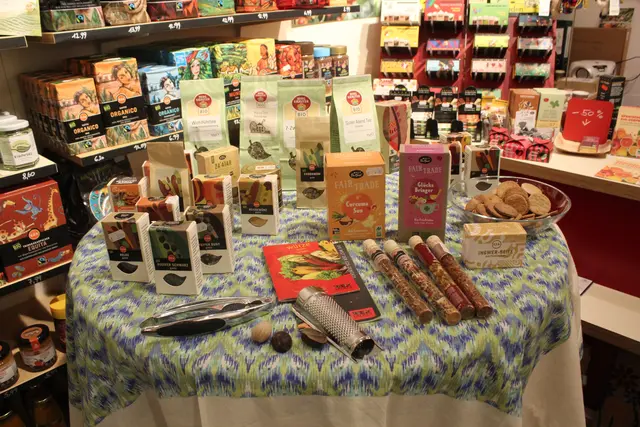 Im Weltladen gibt es derzeit eine große Auswahl an herbstlichen Gewürzen und Tees.