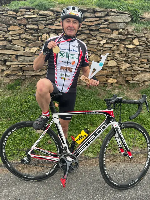 Aus gesundheitlichen Gründen konnte Gerald Leutgeb erst Ende April ins Renngeschehen einsteigen und schaffte es trotzdem, an insgesamt 26 Rennen teilzunehmen. | Foto: zVg