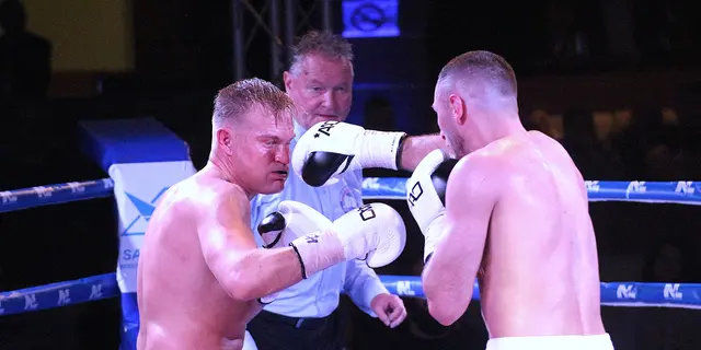 WBA-Titelverteidigung Oktober 2025 - Edin Avdic (AUT) gegen David Kerkmann (GER). | Foto: Schwaighofer